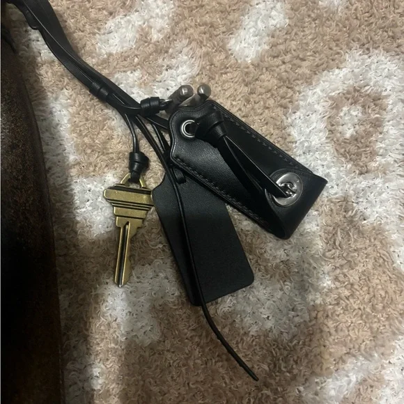 Coach Brooklyn 28 - Picture 3 of 8